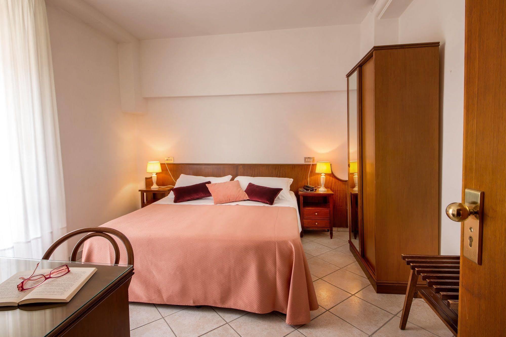Hotel San Francesco Ασίζη Εξωτερικό φωτογραφία