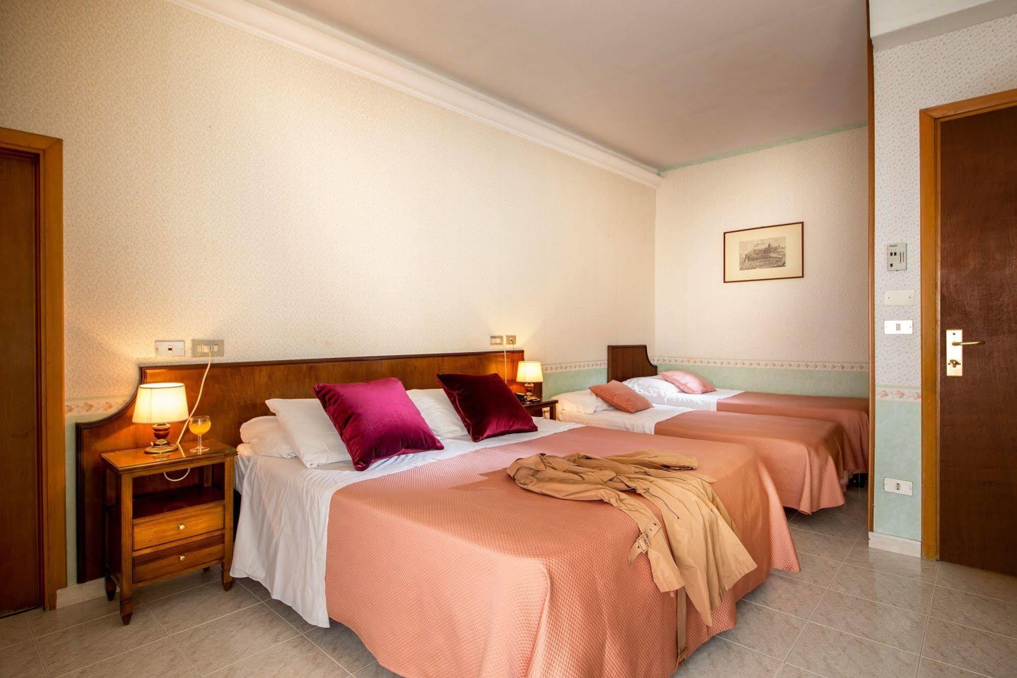Hotel San Francesco Ασίζη Εξωτερικό φωτογραφία