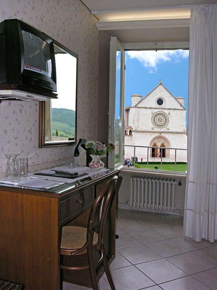 Hotel San Francesco Ασίζη Εξωτερικό φωτογραφία
